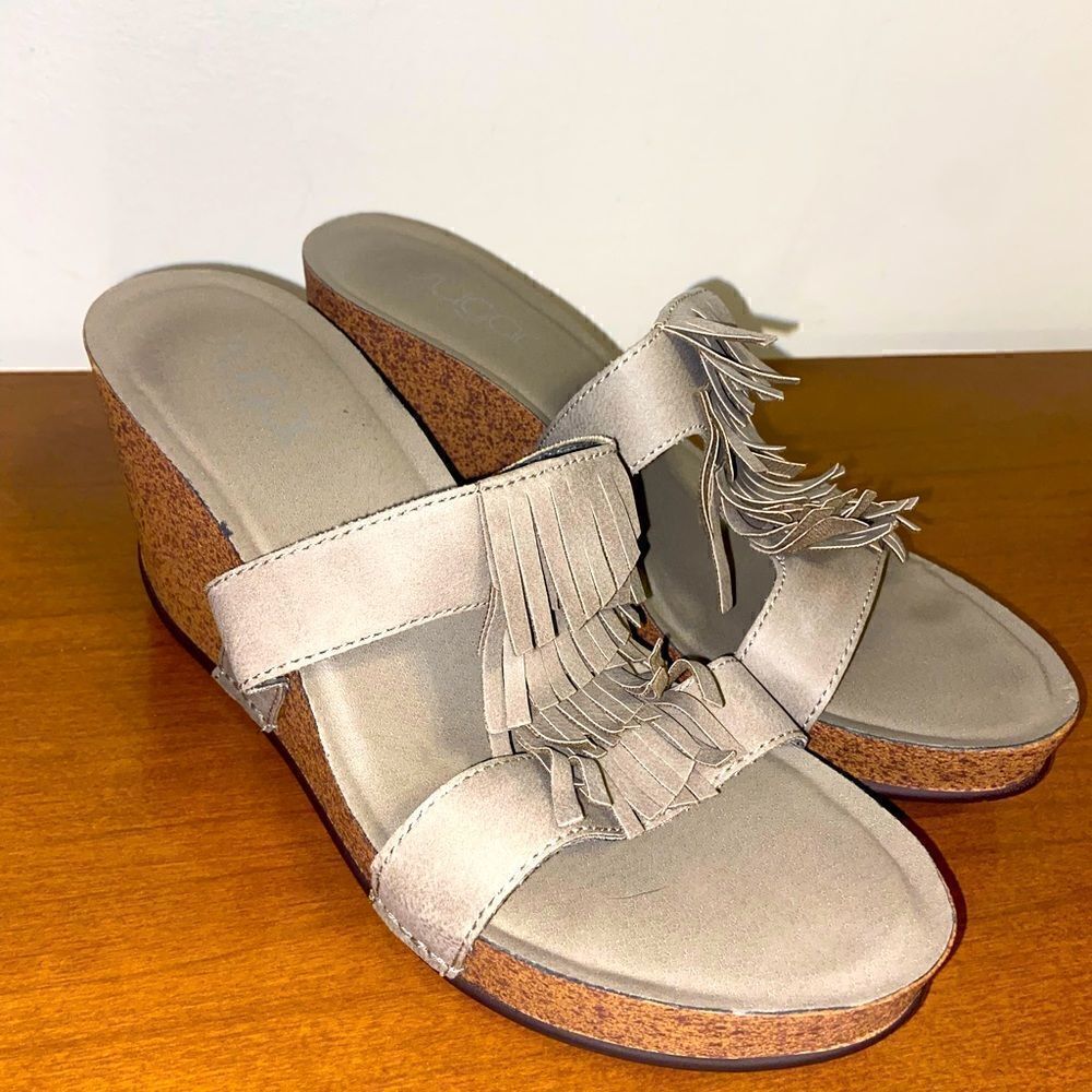 Sugar wedge sandals size 10